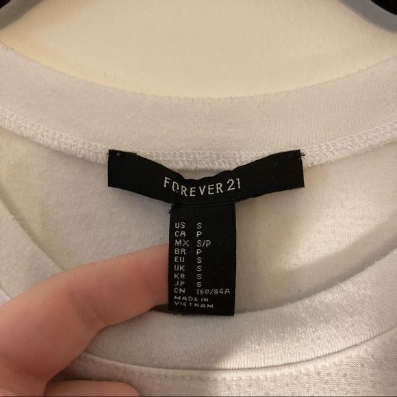 Forever 21 White Tank Top with Crochet Trimmed Hem EUC Small - Picture 3 of 5